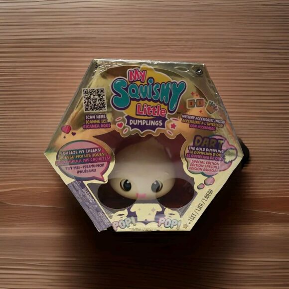 My Squishy little Dumplings Gold Limited Edition Dart New - Picture 1 of 3